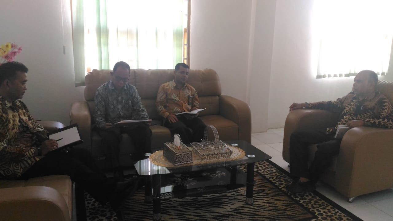 rapat pimpinan